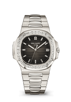 Patek Philippe 5711/110P-001