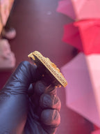 Happy Money Cat gold pendant, second view showing the pierced openwork edge band