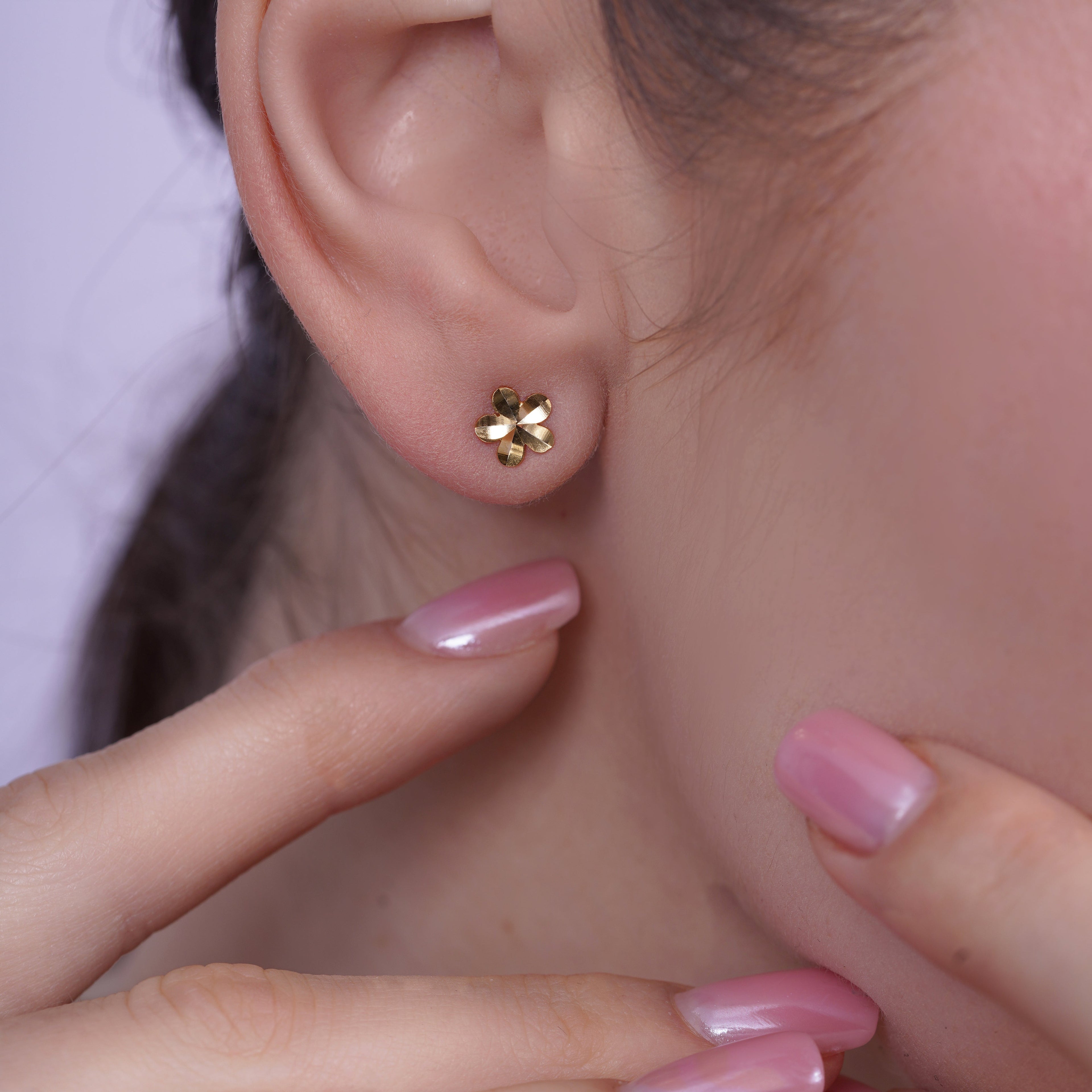 Gold Plated 925 Sterling Silver Diamond Cut Flower Stud Earrings - TGE00032GP