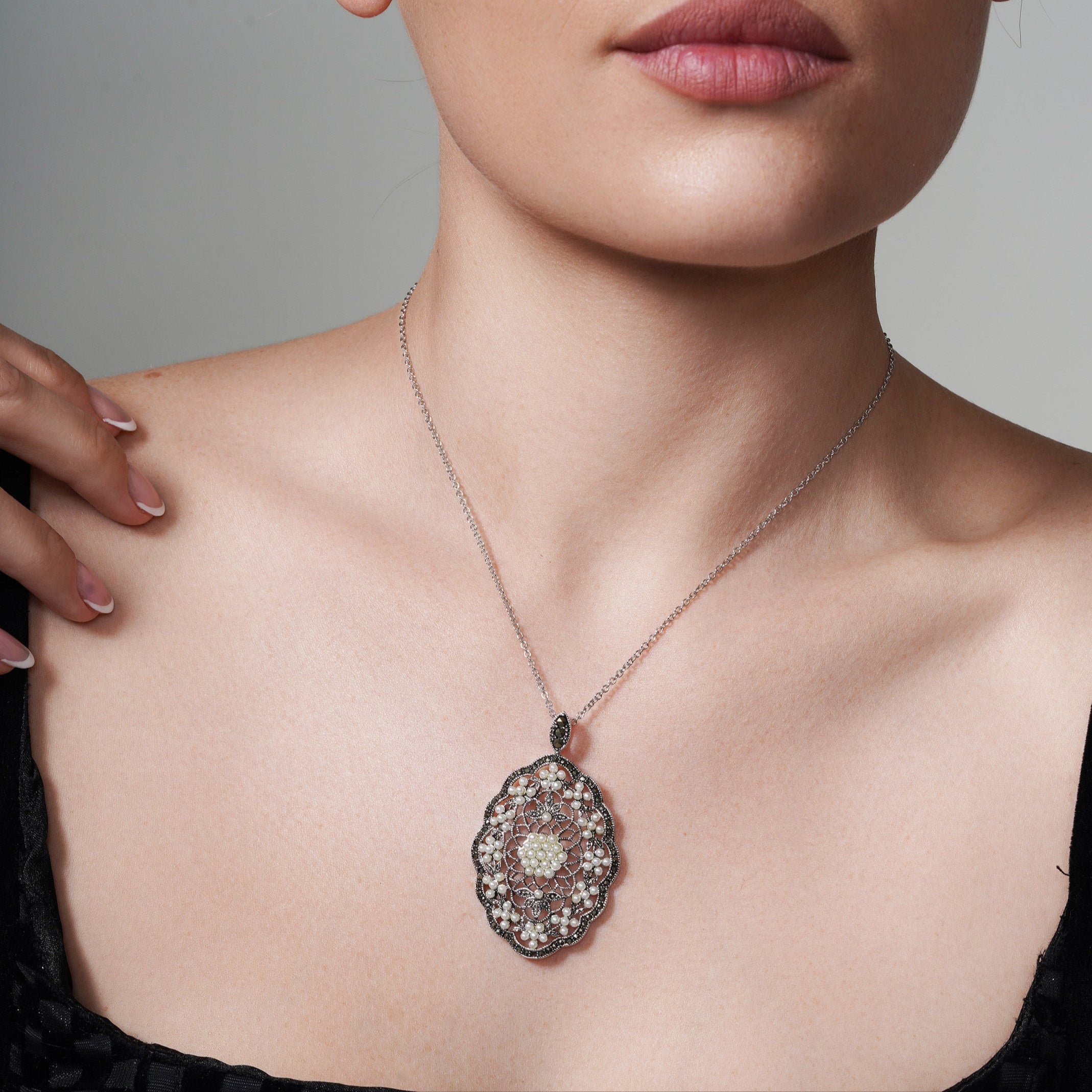 Silver 925 Marcasite Pearl Rhodium Plated Oval Pendant Necklace - BGP00142