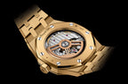 Audemars Piguet - 37 mm - 18K Yellow Gold