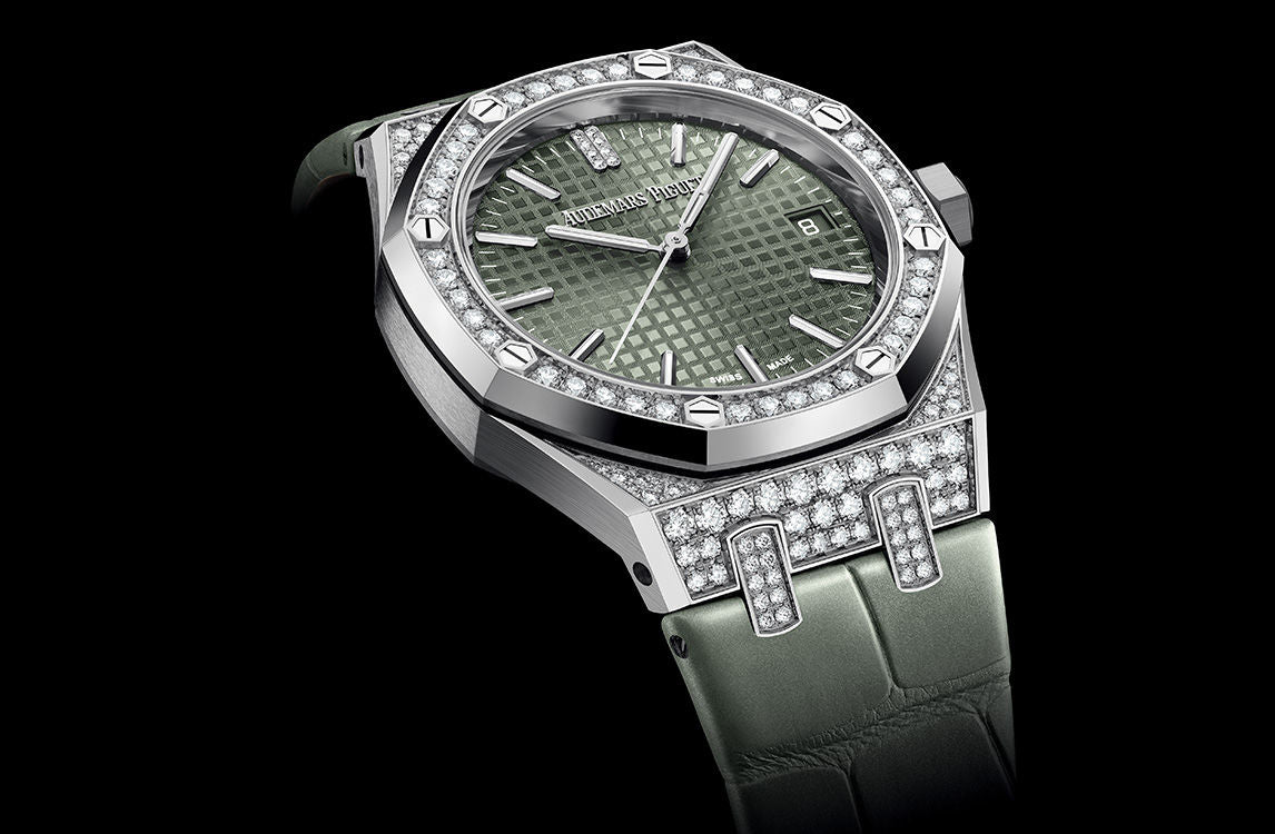Audemars Piguet - 37 mm - 18K White Gold