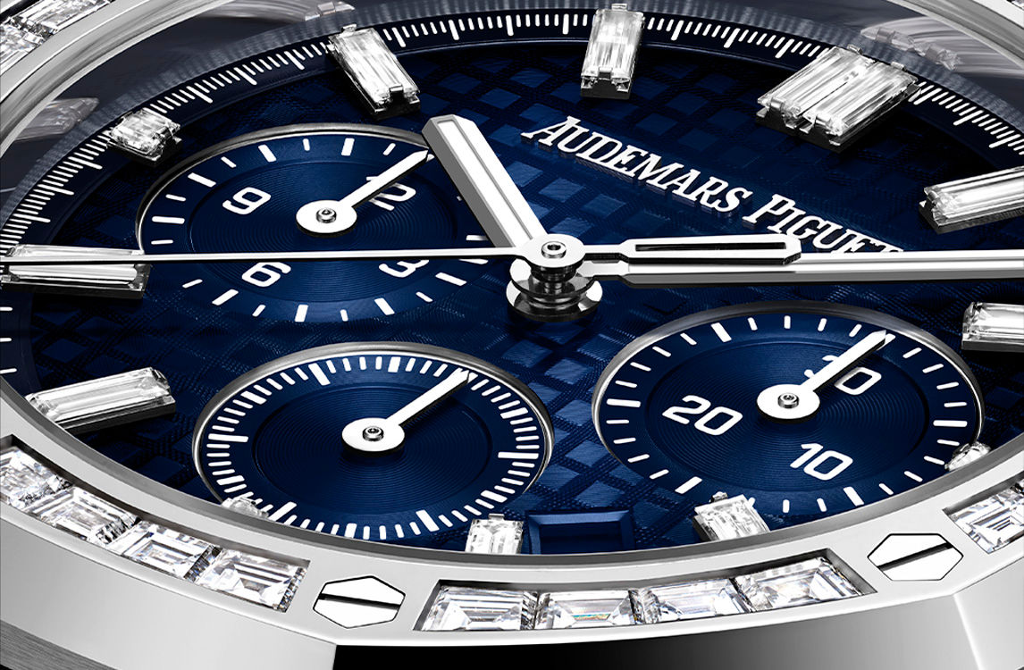 Audemars Piguet - 38 mm - 18K White Gold