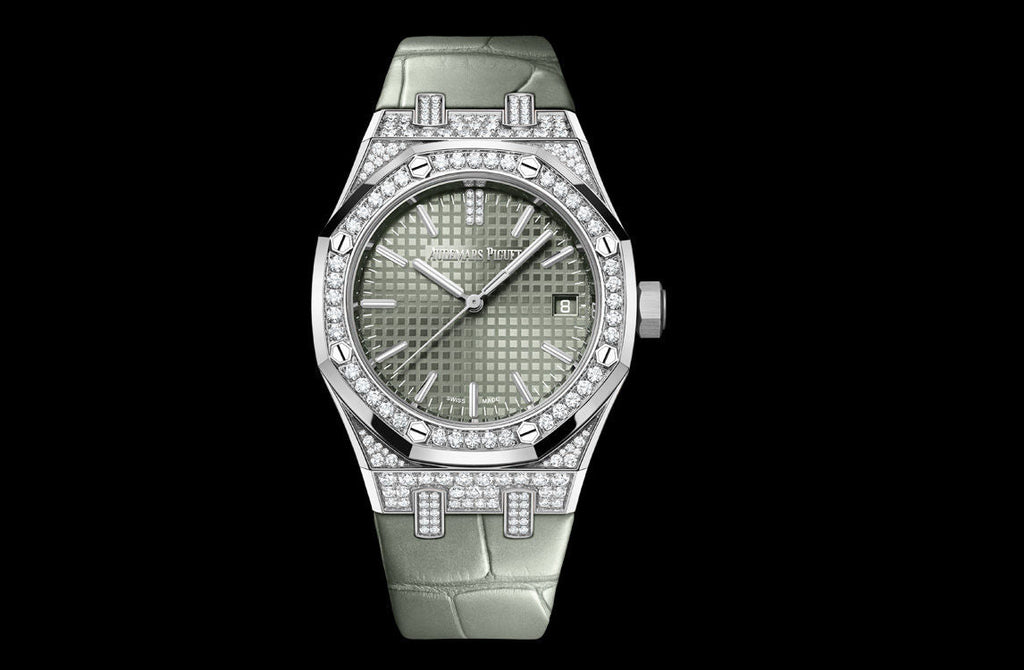 Audemars Piguet - 37 mm - 18K White Gold