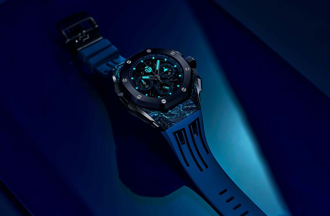 Audemars Piguet - 43 mm - Carbon