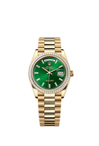 Rolex Yellow Gold Day-Date - 36mm - Bright green Diamond Dial - President