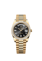 Rolex Yellow Gold Day-Date - 40mm - Bright black Diamond Dial - President