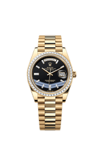 Rolex Yellow Gold Day-Date - 40mm - Onyx Diamond Dial - President