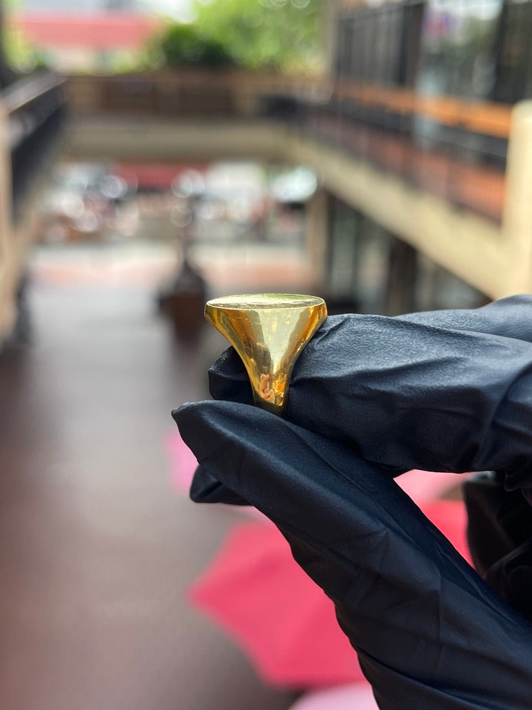 Oval Signet Ring — detail 2