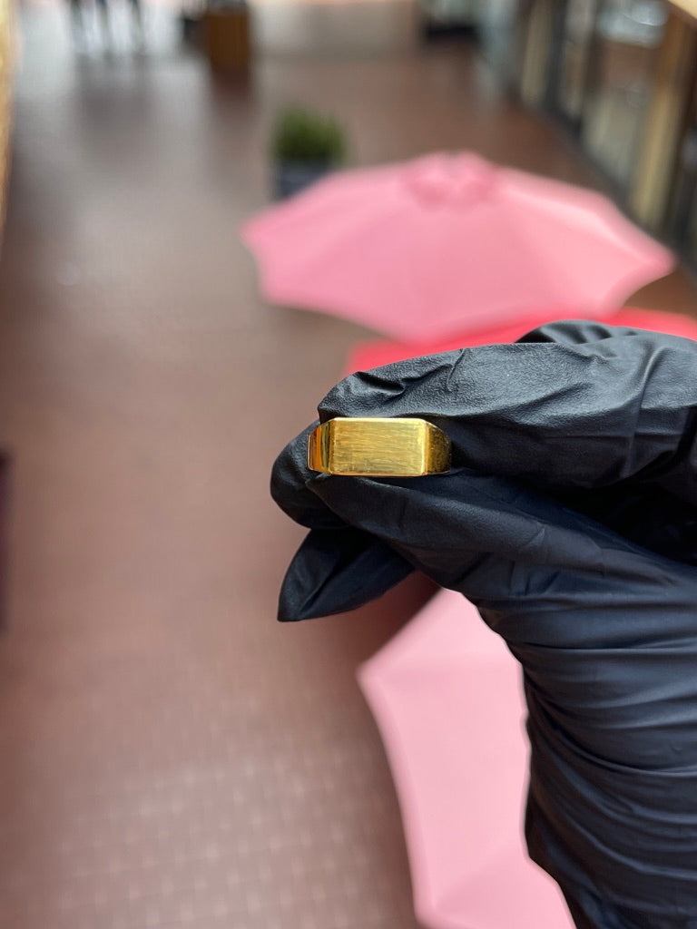 Rectangular Signet Ring in solid 10K-24K gold