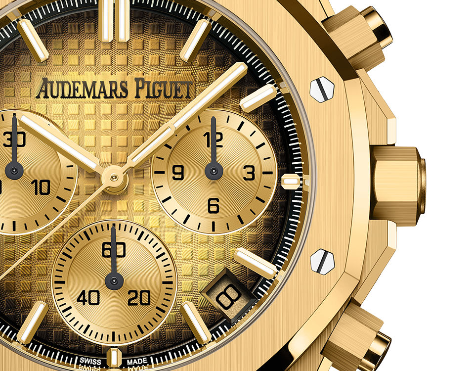Audemars Piguet - 41 mm - 18K Yellow Gold
