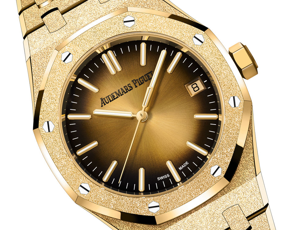 Audemars Piguet - 37 mm - 18K Yellow Gold