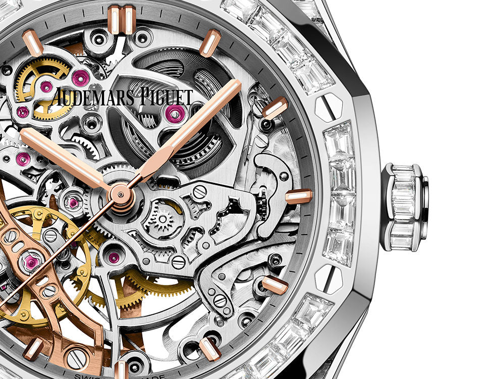 Audemars Piguet - 37 mm - 18K White Gold
